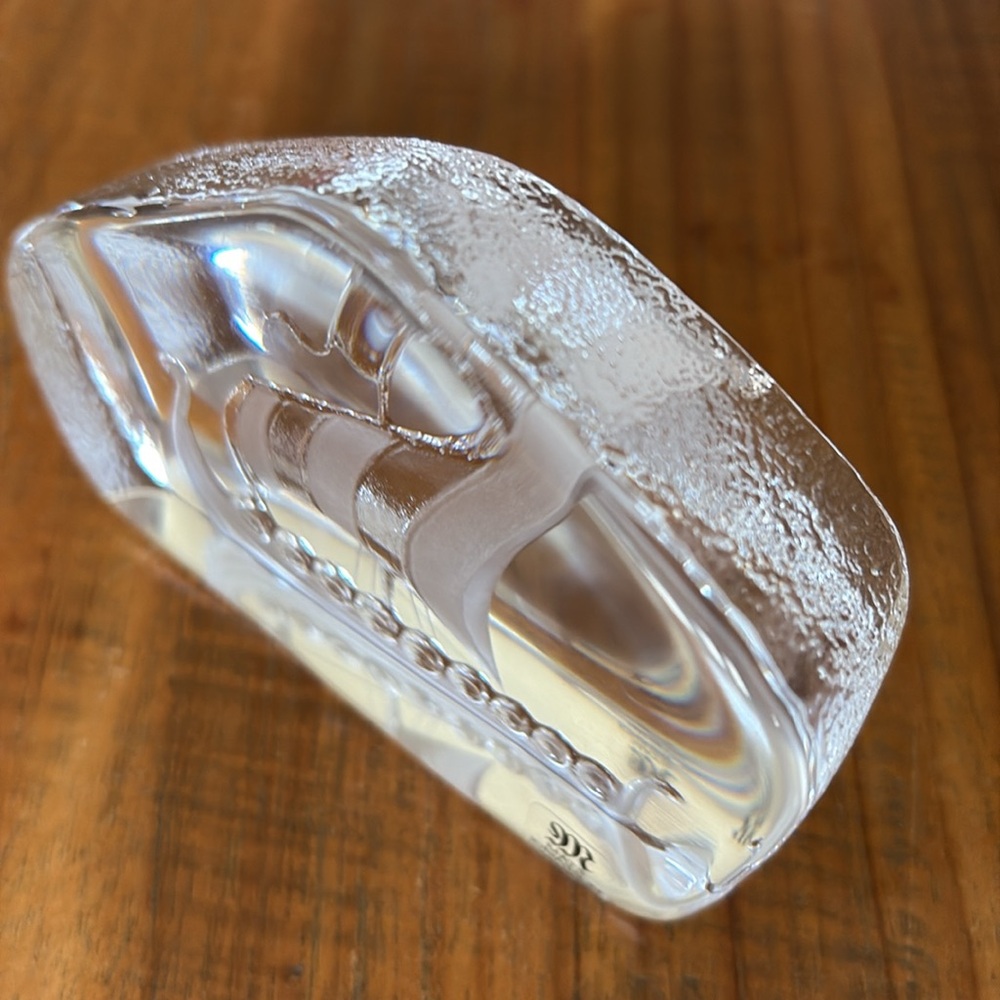 Mats Jonasson Viking Ship Crystal Art Paperweight - Picture 2 of 6